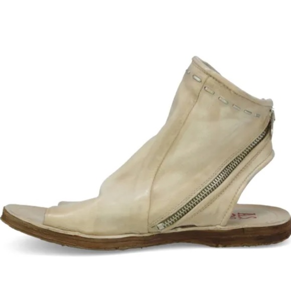 A.S. 98 Rhodes - Picture 2 of 4